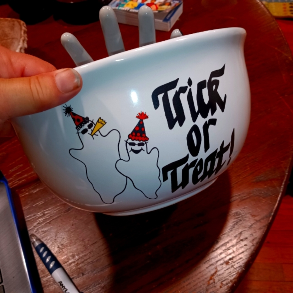 Large Halloween Stone Ware Bowl